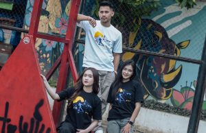 Persib kolaborasi dengan seniman hadirkan merchandise baru. (Media officer Persib)
