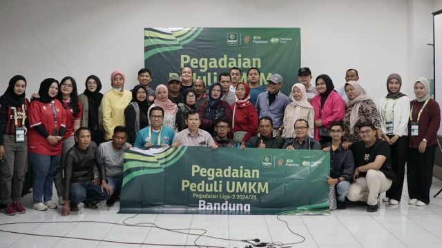 Puluhan UMKM di sekitar Stadion GBLA, Kota Bandung dapat pelatihan dari Pegadaian dan PSKC Cimahi. (Media officer PSKC)