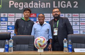 Pelatih PSKC Cimahi, Kas Hartadi (tengah). (Fifi Nofita)