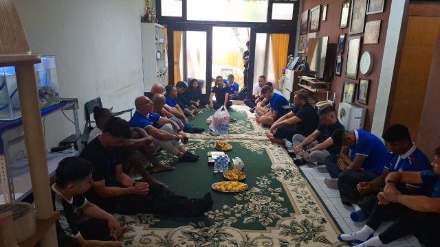 Tim Persib kunjungi rumah almarhum Dokter Rafi Ghani. (Fifi Nofita)