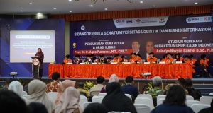 Melalui Sidang Terbuka Senat, ULBI Kukuhkan Agus Purnomo Sebagai Guru Besar Bidang Manajemen Rantai Pasok