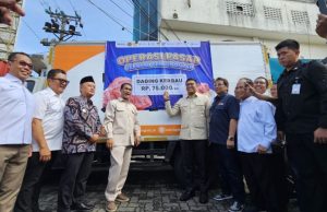 Mentan Amran dan Wamentan Sudaryono Pantau Secara Langsung Operasi Pasar Pangan Murah di Magelang
