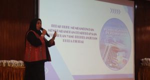 Nurhaeni Sikki Bedah Buku di Acara Festival Nasional Kreatif 2025