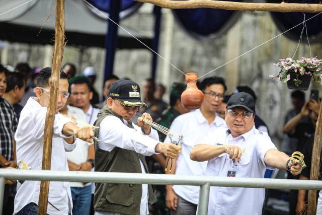 Pj Wali Kota Bandung Resmikan Kolam Retensi Pasar Gedebage