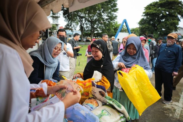 Disdagin Kembali Gelar Bazar Murah Disdagin Kembali Gelar Bazar Murah