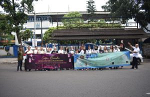 Pokja PWI Kota Bandung Gandeng MS Glow dan Vilour Bagikan Makanan Buka Puasa Gratis2