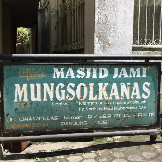 Masjid Mungsolkanas: Warisan Sejarah Islam di Kota Bandung yang Tetap Hidup