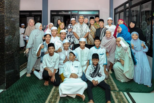 Erwin Beri Tausyiah di kegiatan Semarak Ramadan Bandung Utama Kecamatan Panyileukan