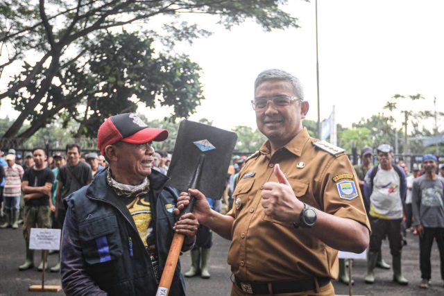 Pemkot Bandung Kembali Gelar Padat Karya, Serap 4.600 Pekerja di 92 Titik