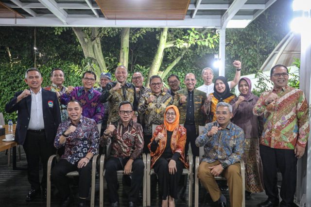 Timba Ilmu, Farhan Kumpulkan Para Wali Kota di Indonesia di Pendopo