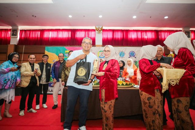 HUT ke-7 Universal Line Dance, Kontribusi Aktif Ciptakan Masyarakat yang Sehat dan Bugar