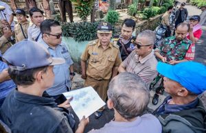 Dapat Aspirasi Warga Vijaya Kusuma Permai, Aswan Asep Kawal Penyerahan Fasum/Fasos ke Lokasi