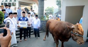 Wali Kota Bandung: Kurban Terdistribusi Merata, Sampah Terkendali