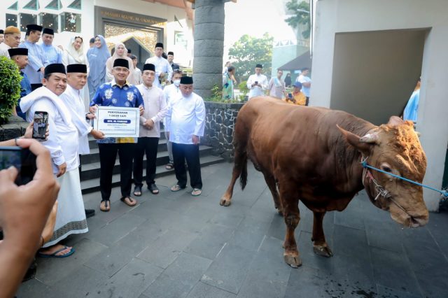 Wali Kota Bandung: Kurban Terdistribusi Merata, Sampah Terkendali
