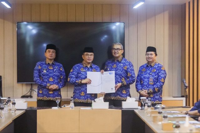Rotasi Jajaran PDAM Tirtawening, Wali Kota Bandung: Penyegaran Organisasi, Tugas Berat Menanti