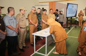 Kepala Sekolah Negeri Kota Bandung Teken Pakta Integritas, Pastikan SPMB 2025 Transparan dan Akuntabel