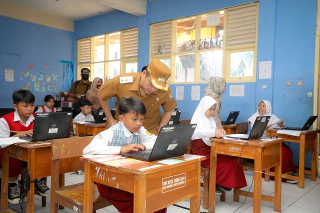 Serentak di 20 Lokasi, 1.635 Siswa Ikuti Tes Prestasi SPMB Kota Bandung