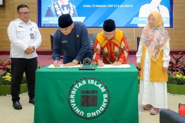 Pemkot Bandung dan Unisba Teken Kerja Sama, Fokus Kolaborasi di Isu Sampah