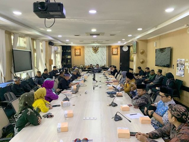 Audiensi dengan Forum Komunikasi Guru Kota Bandung, Komisi IV Siap Kawal Nasib Tenaga Honorer