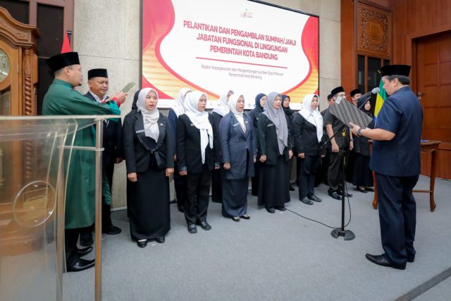 Zulkarnain Lantik 16 Pejabat Fungsional ASN Pemkot Bandung
