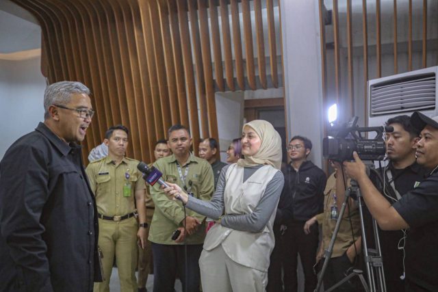 Farhan Pastikan Solusi untuk Bandung Zoo dalam Waktu Dekat