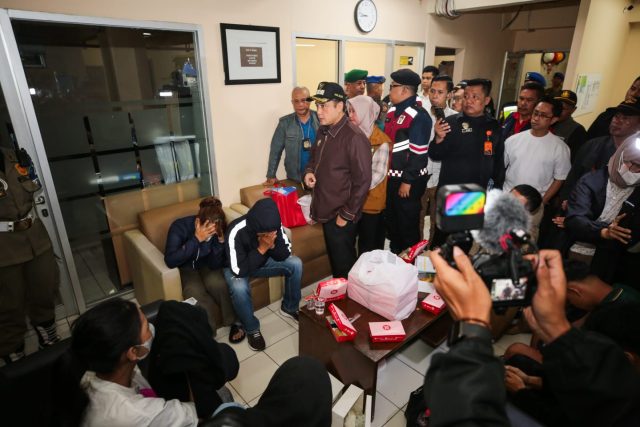 Pemkot Bandung Segel Sejumlah Kamar Apartemen yang Diduga Jadi Ajang Prostitusi