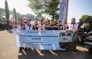 Komunitas Edan Sepur Kampanyekan Tertib dan Selamat di Perlintasan