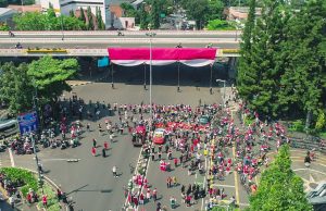 Dari Simpang Lima hingga Dago Cikapayang, Bandung Menyatu dalam 3 Menit untuk Indonesia