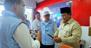Bangun Ekosistem Logistik Efisien, Pos Indonesia Dukung Koperasi Desa Merah Putih