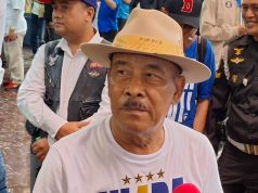 Manajer Persib, Umuh Muchtar. (Fifi Nofita)