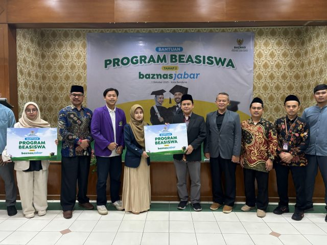 Program Jabar Cerdas: 102 Mahasiswa Berprestasi Terima Beasiswa dari BAZNAS Jawa Barat