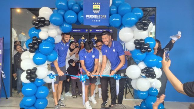 Persib Store Resmi Buka Cabang di Garut. (Fifi Nofita)