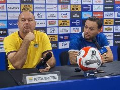 Gelandang Persib, Marc Klok dan pelatih Bojan Hodak. (Fifi Nofita)