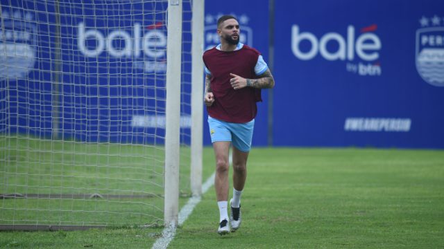 Pemain Persib Bandung, Layvin Kurzawa. (Media officer Persib)