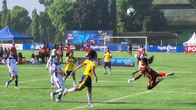 Akademi Persib Putri U-15 tampil di Hydroplus Soccer League 2025/2026. (Fifi Nofita)