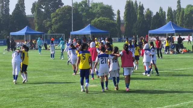 Akademi Persib Putri U-15 saat menghadapi Mojang Priangan. (Fifi Nofita)