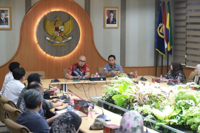 Tak Ingin Bentrokan Pelajar Terulang, Pimpinan DPRD Kota Bandung Dorong Penyelesaian Kasus Lewat Forkopimda Tak Ingin Bentrokan Pelajar Terulang, Pimpinan DPRD Kota Bandung Dorong Penyelesaian Kasus Lewat Forkopimda