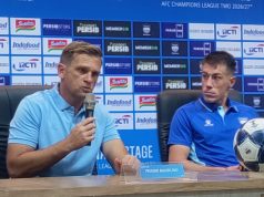 Laga Perdana Super League, Igor Tolic Pastikan Persib Siap Hadapi PSM Pelatih Persib Bandung, Igor Tolic (kiri). (Fifi Nofita)