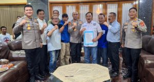 Umuh Muchtar Imbau Bobotoh Tak Datang ke GBK Saat Persib Hadapi Persija