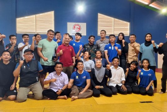 Jelang Peparda 2026, NPCI Kota Bandung Optimistis Meski Anggaran Minim Ketua Umum NPCI Kota Bandung, Yadi Sofyan, melakukan monitoring dan evaluasi (monev) terhadap persiapan blind judo yang akan tampil di Peparda VII 2026. (arf)